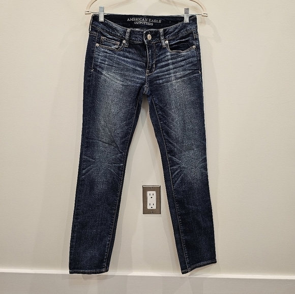 American Eagle Skinny Jeans with Fading and Whiskering Size 4 Short - Picture 2 of 6